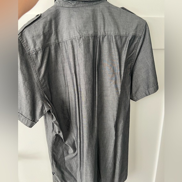 Guess brand men’s button up shirt size Large - Picture 4 of 4